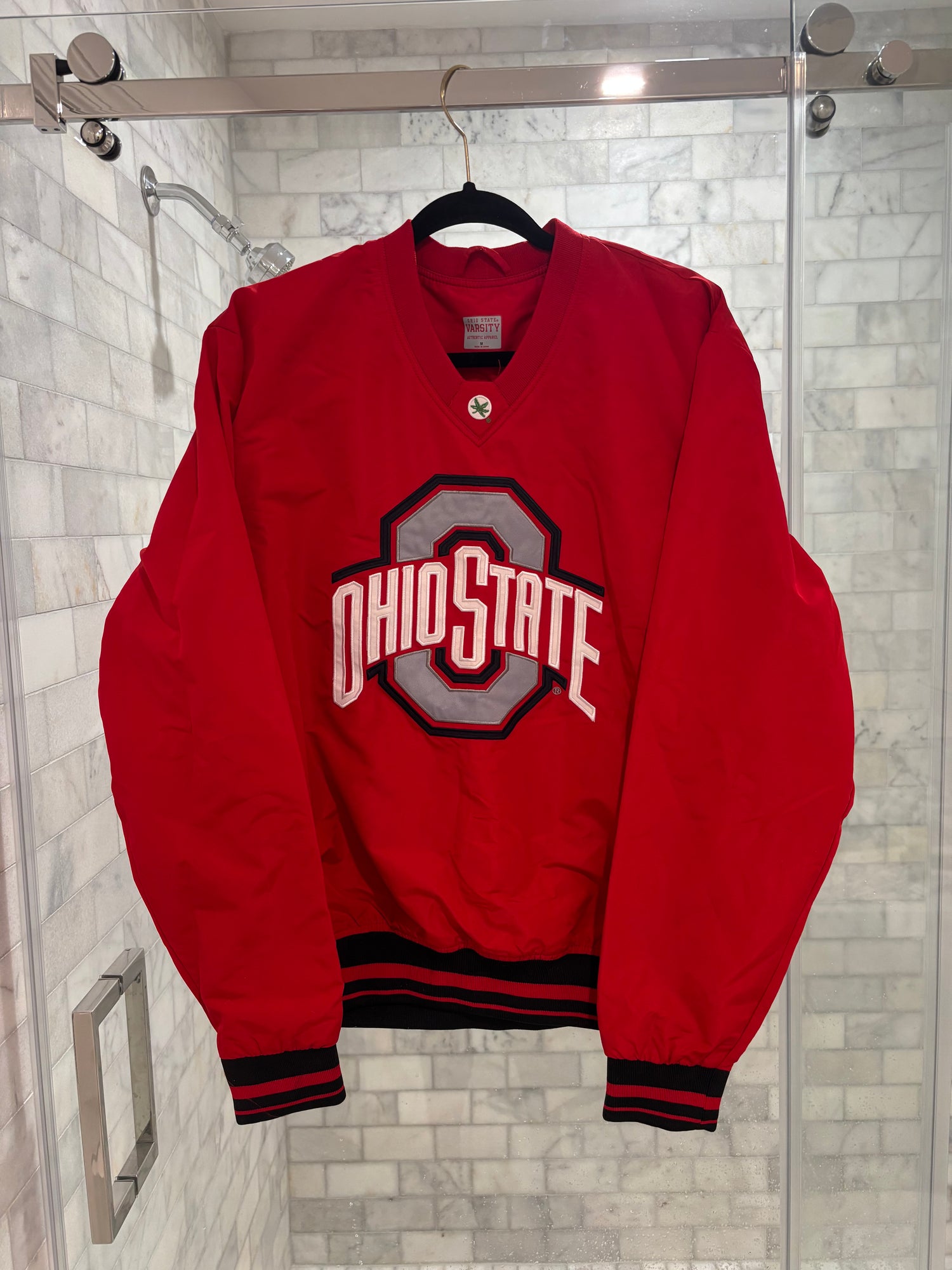 Crewneck windbreakers